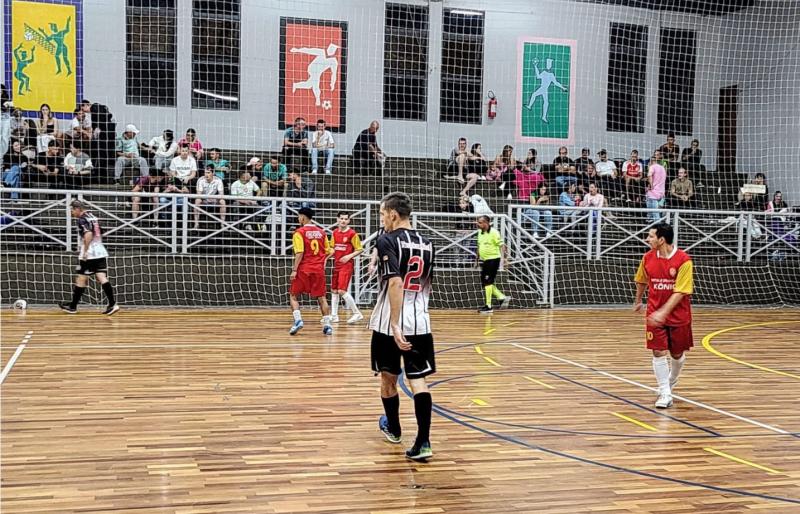 Campeonato Municipal de Futsal tem rodada com 20 gols em Morro Reuter