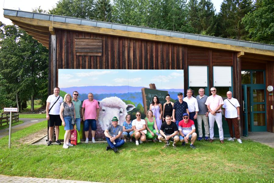 Comitiva visitou a Rhein-Hunsrück Energie em Kirchberg (associação de produção de energias fotovoltaica, eólica, biogás e a partir de resíduos de árvores e arbustos) 