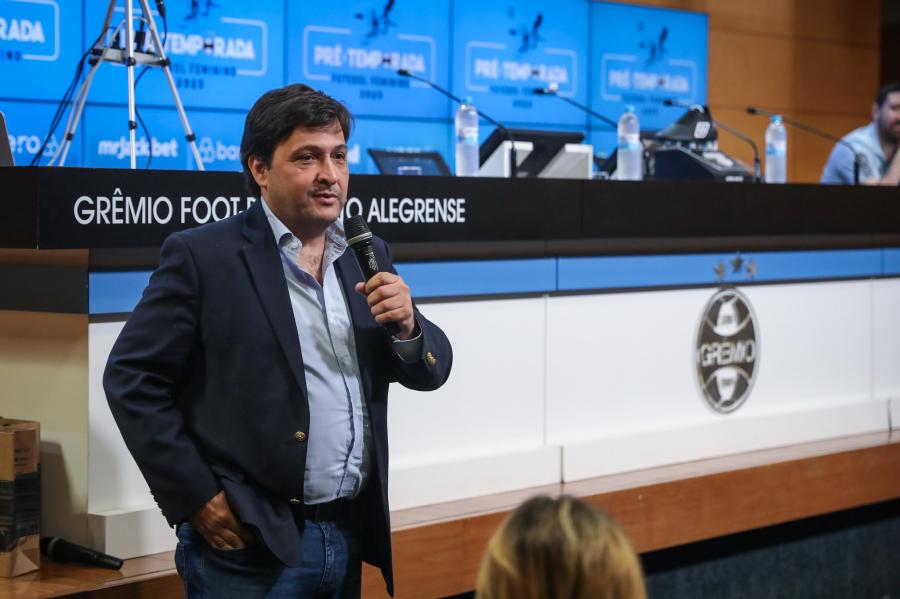 Presidente do Grêmio, Alberto Guerra
