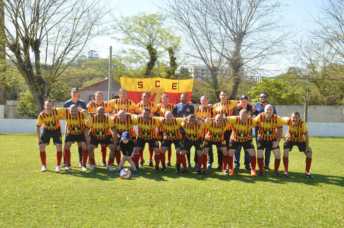 Equipe dois-irmonense estreou em casa na manhã de domingo