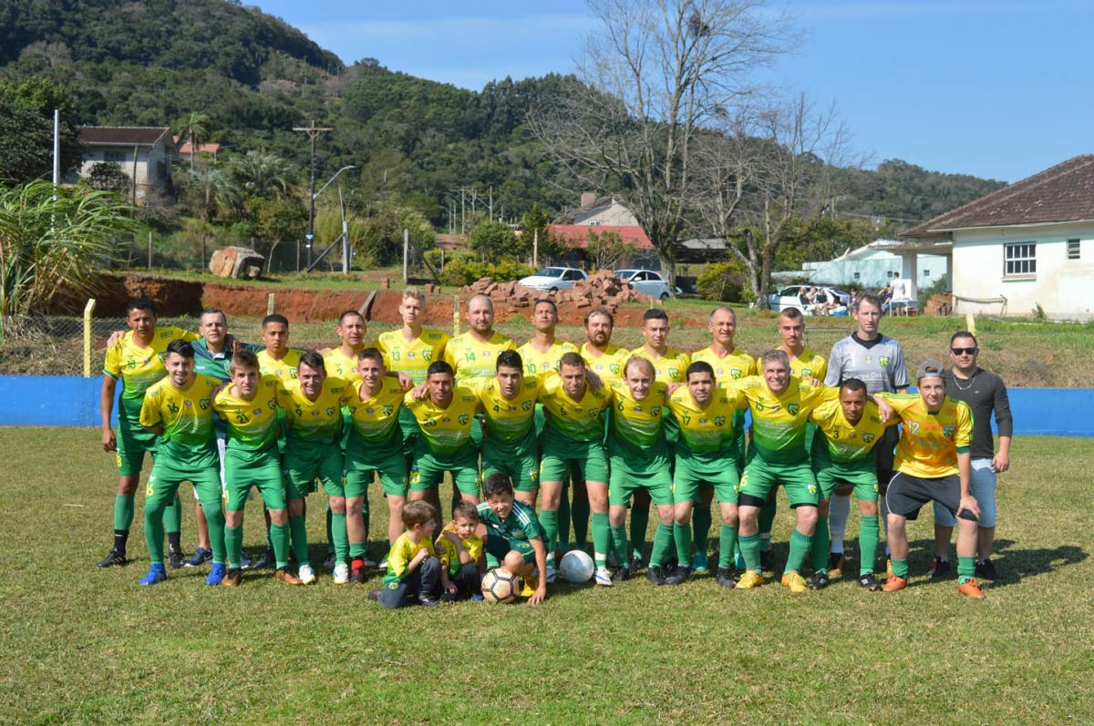 11 de Maio entra em campo pelo Municipal de Futebol de Morro Reuter 11 de Maio entra em campo pelo Municipal de Futebol de Morro Reuter