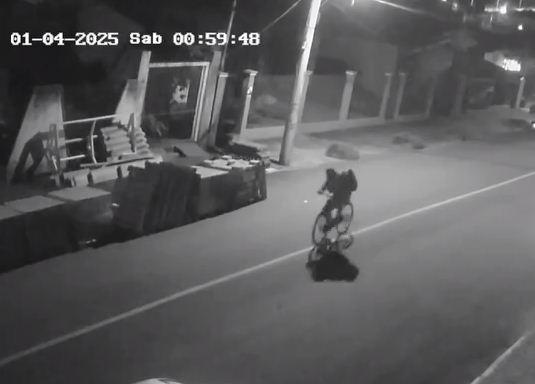 Câmeras de videomonitoramento flagraram a ação Câmeras de videomonitoramento flagraram a ação