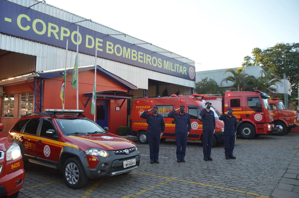 Efetivo no quartel dois-irmonense Efetivo no quartel dois-irmonense