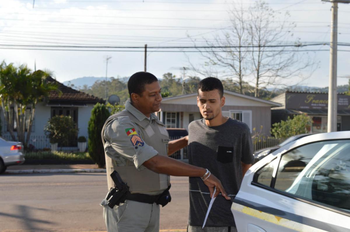 Hantison Manrrigue Carvalho Moreira, 19 anos Hantison Manrrigue Carvalho Moreira, 19 anos