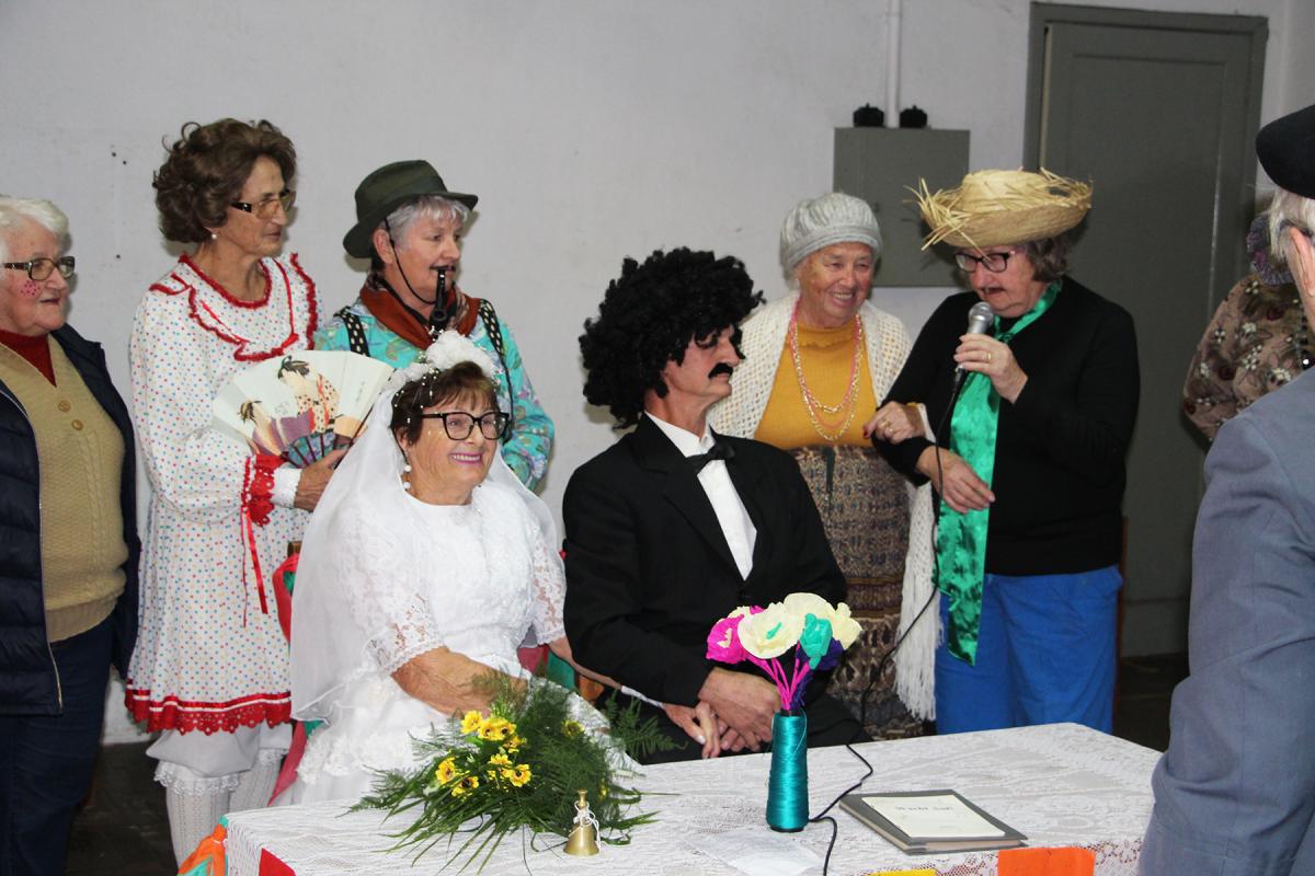 Festa foi na Sociedade Santa Cecília