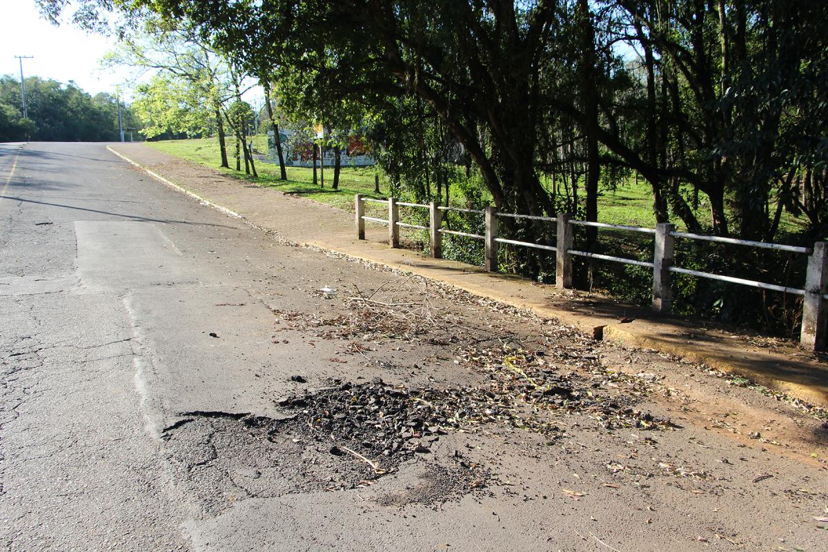 Rua Sapiranga, no bairro Navegantes Rua Sapiranga, no bairro Navegantes