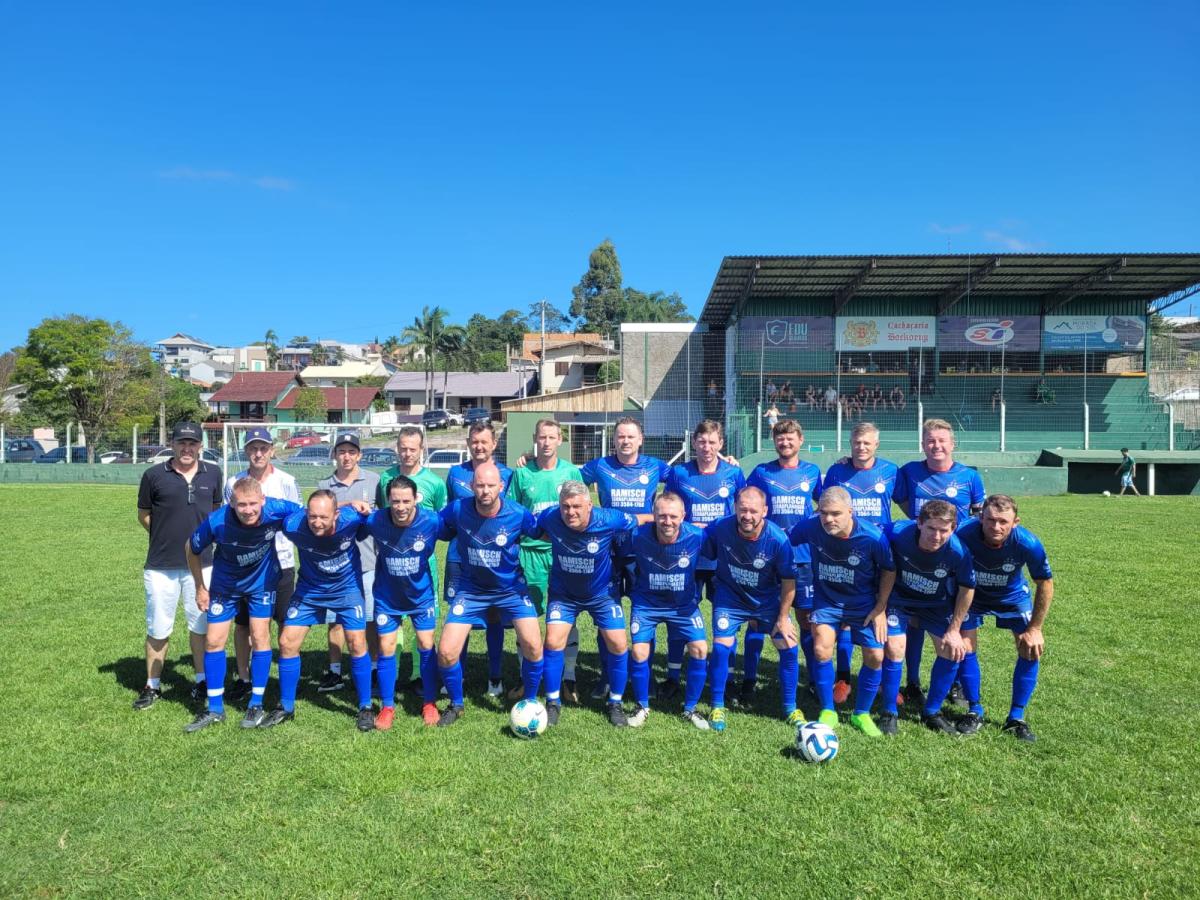 Time veterano estreou com empate em Ivoti (Foto: Divulgação) Time veterano estreou com empate em Ivoti (Foto: Divulgação)