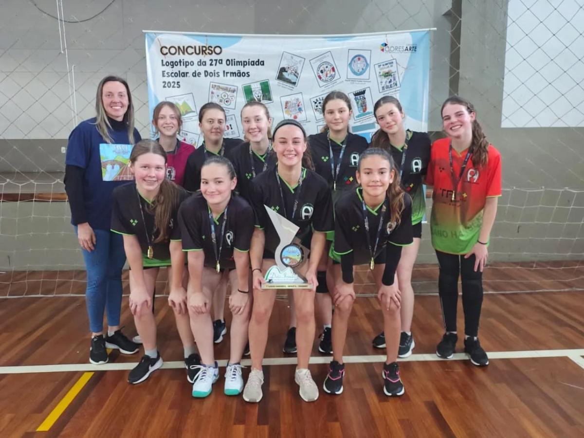 Feminino: Albano Hansen campeã (Divulgação / Desporto)
