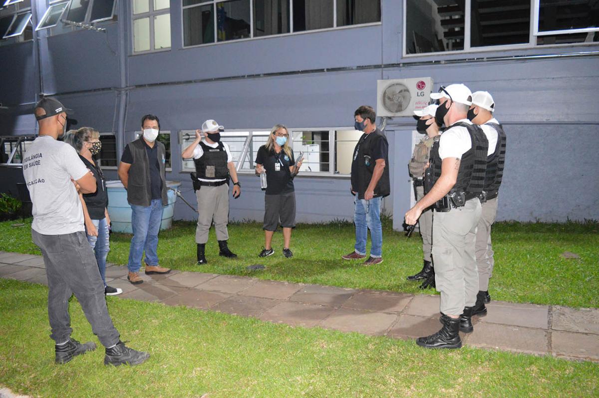 Na sexta-feira, equipes saíram da prefeitura rumo aos bairros 
