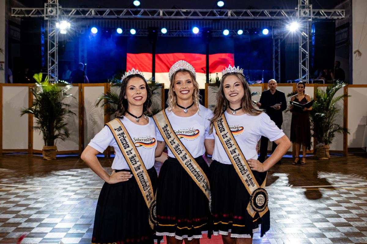 Corte Eleita: Dandara, Estefani e Camile (Fonte: Assessoria de imprensa / Fotos: Vini Martins / Fotos 50mm)