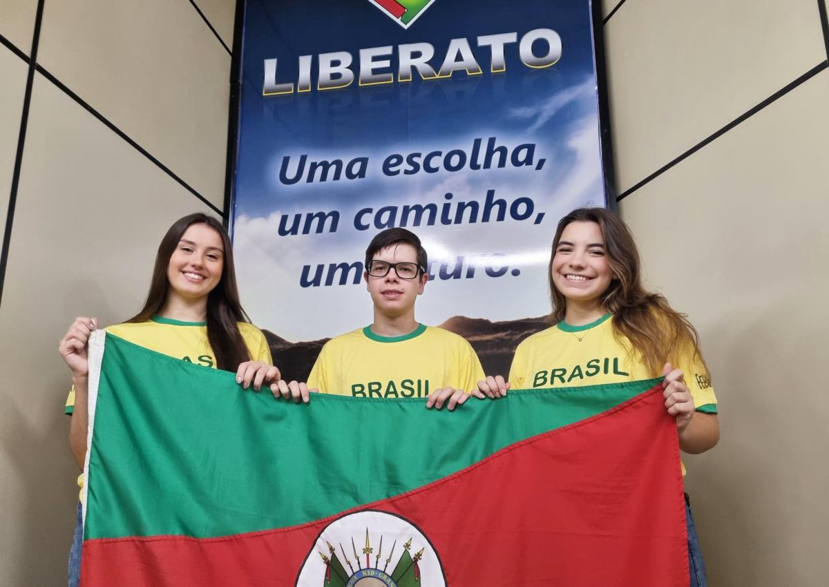 Após premiação na Mostra Internacional de Ciência e Tecnologia, Giovana, Kauan e Luiza viajam para evento nos Estados Unidos