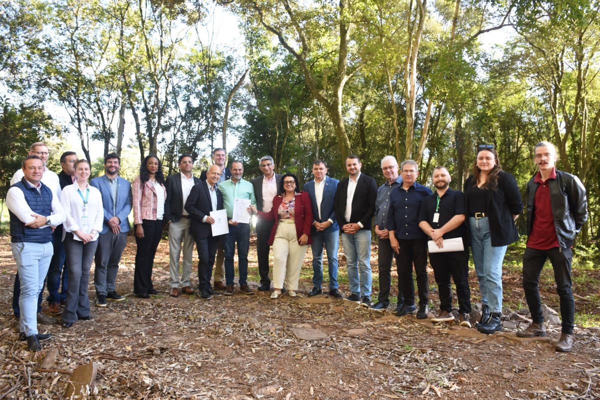 Encontro entre representantes da Fepam, empresa e prefeitura