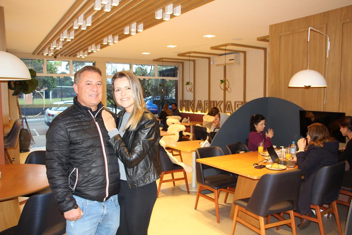 Jair Quilin e Roberta Eich