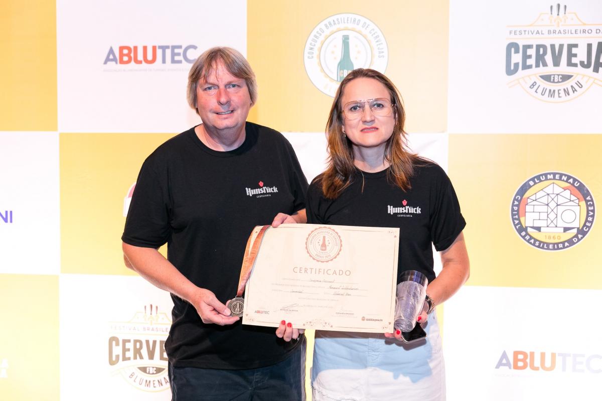 Miguel e Roseli na premiação em Blumenau