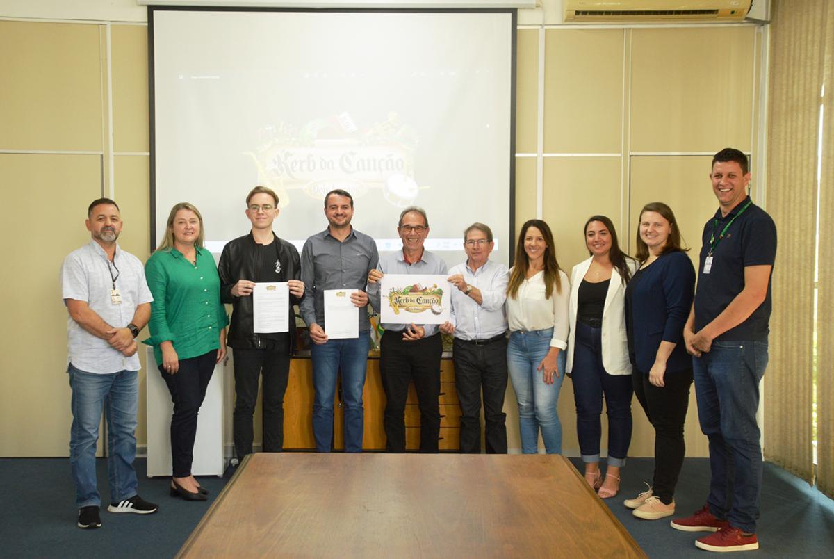 Lançamento do concurso ocorreu na manhã desta quinta-feira