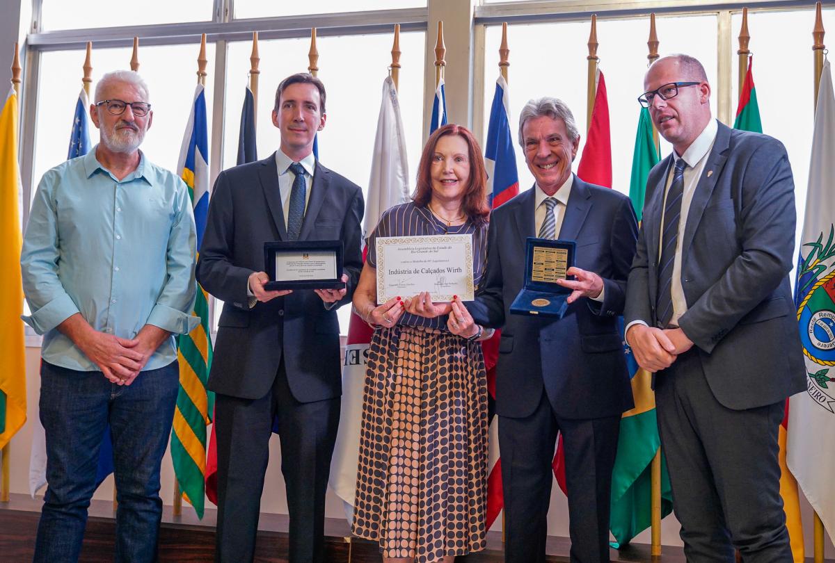 Luís Donato Dilly, Frederico Fleck Wirth, Angela e Ricardo Wirth, deputado Joel Wilhelm