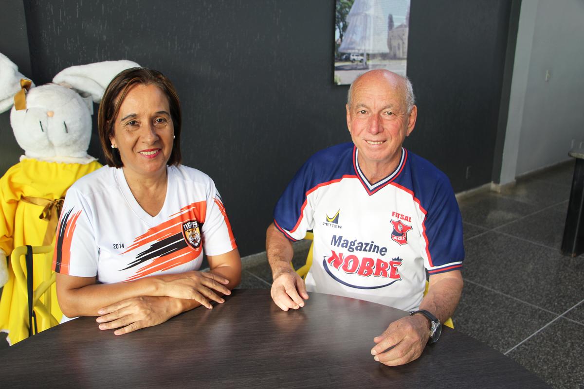 Marlene, do Tigres, e Darceli Crestani, do Rotary, que é apoiador da Liga Marlene, do Tigres, e Darceli Crestani, do Rotary, que é apoiador da Liga
