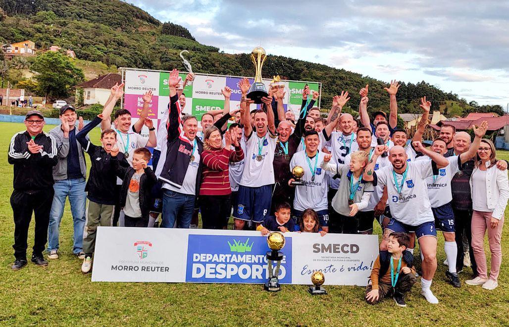 CF 69 é o atual campeão (Departamento de Desporto) CF 69 é o atual campeão (Departamento de Desporto)