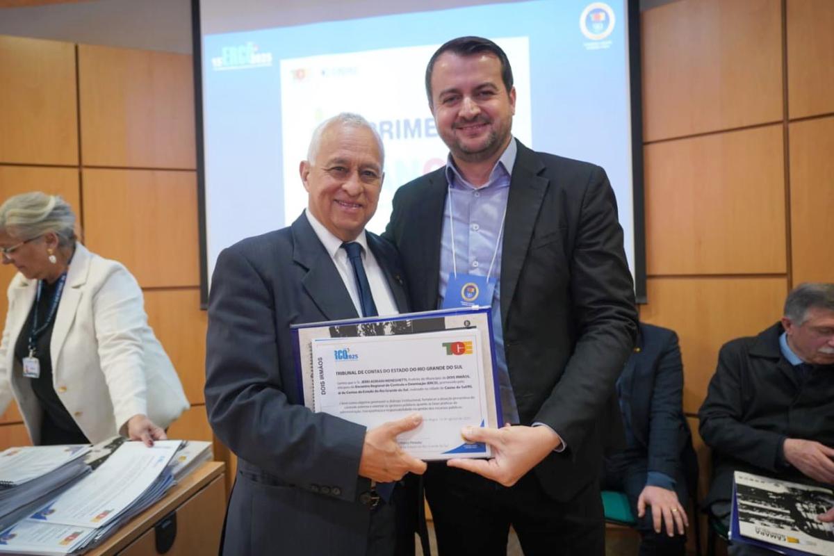 Marco Peixoto com prefeito Jerri (Fotos: Divulgação)
