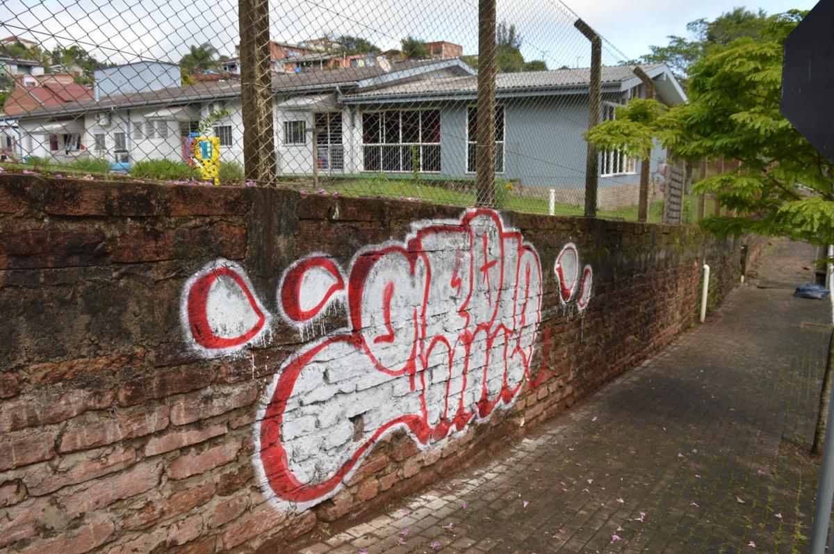 Vandalismo ocorreu entre quinta e sexta Vandalismo ocorreu entre quinta e sexta