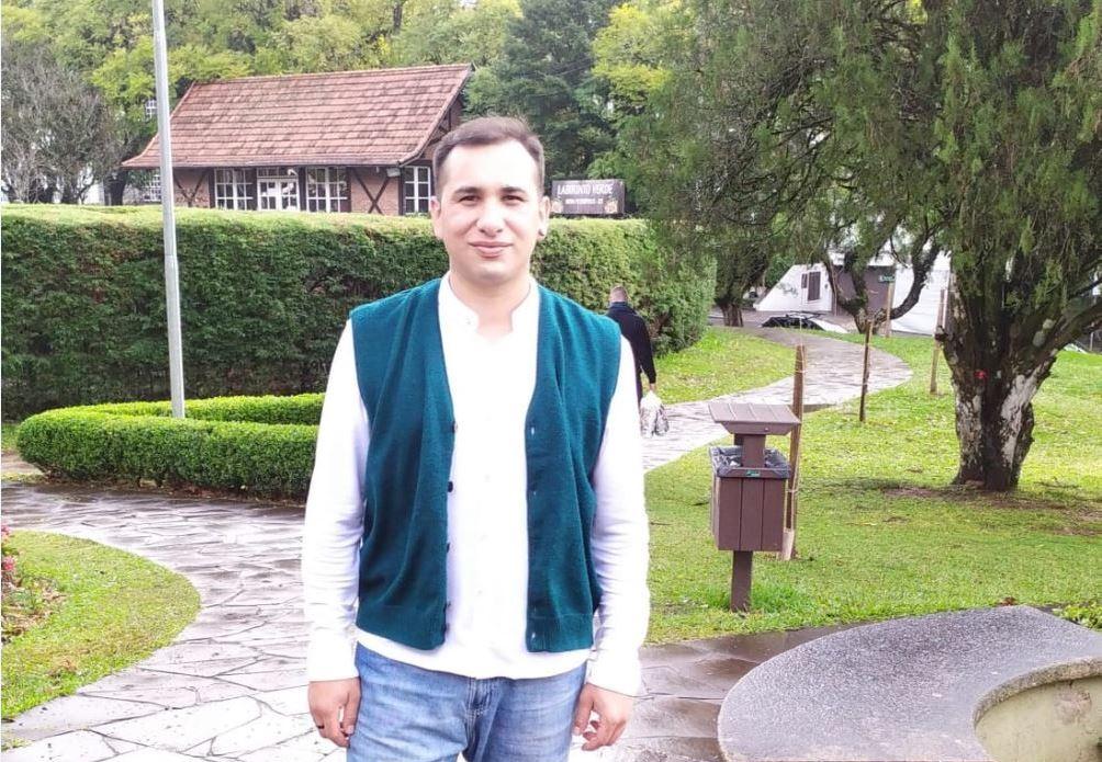 Carlos Henrique Viana Echeverria – Ministro Candidato da Igreja Evangélica (IECLB) Carlos Henrique Viana Echeverria – Ministro Candidato da Igreja Evangélica (IECLB)