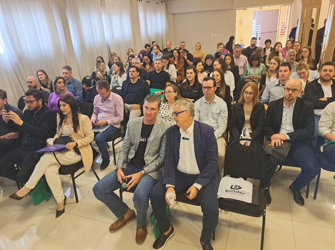 Encontro aconteceu no Centro de Eventos do Klein Ville Hotel