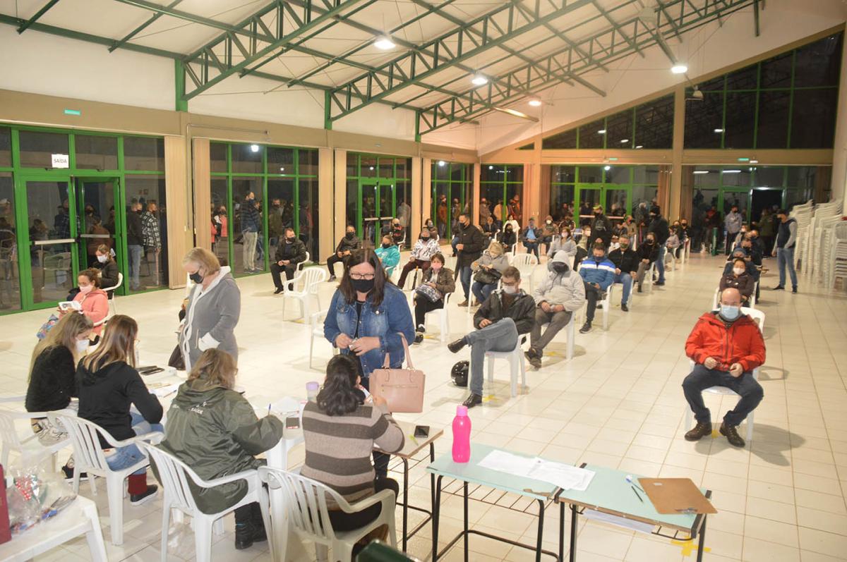 Aplicação é no Complexo Esportivo (Foto: Arquivo JDI)