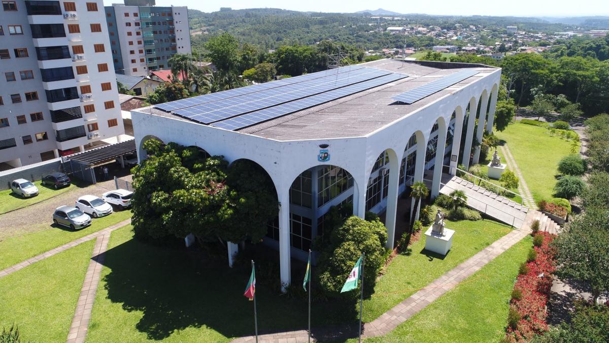 Inscrições podem ser feitas na prefeitura (Foto: Divulgação / PMDI)