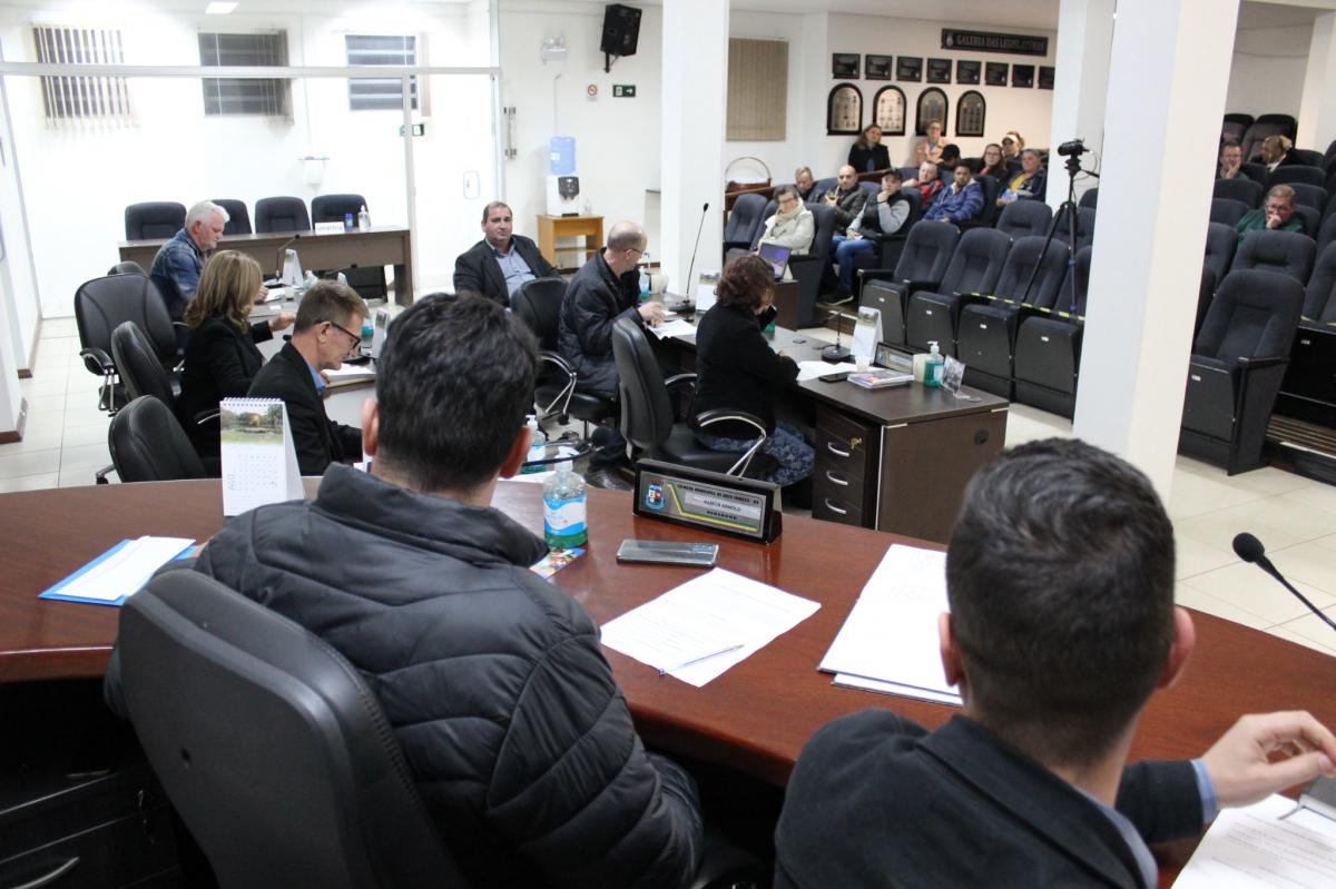 Presidente Ramon fez requerimento solicitando informações, o que adiou votação Presidente Ramon fez requerimento solicitando informações, o que adiou votação