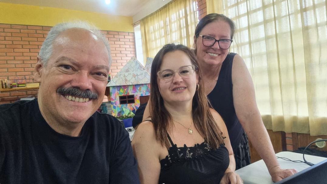 Prof. Onésimo de Arruda, do Projeto Filme Jesus; Mabel Dewes e Solange Hamester Johann, do projeto Hunsrik Prof. Onésimo de Arruda, do Projeto Filme Jesus; Mabel Dewes e Solange Hamester Johann, do projeto Hunsrik