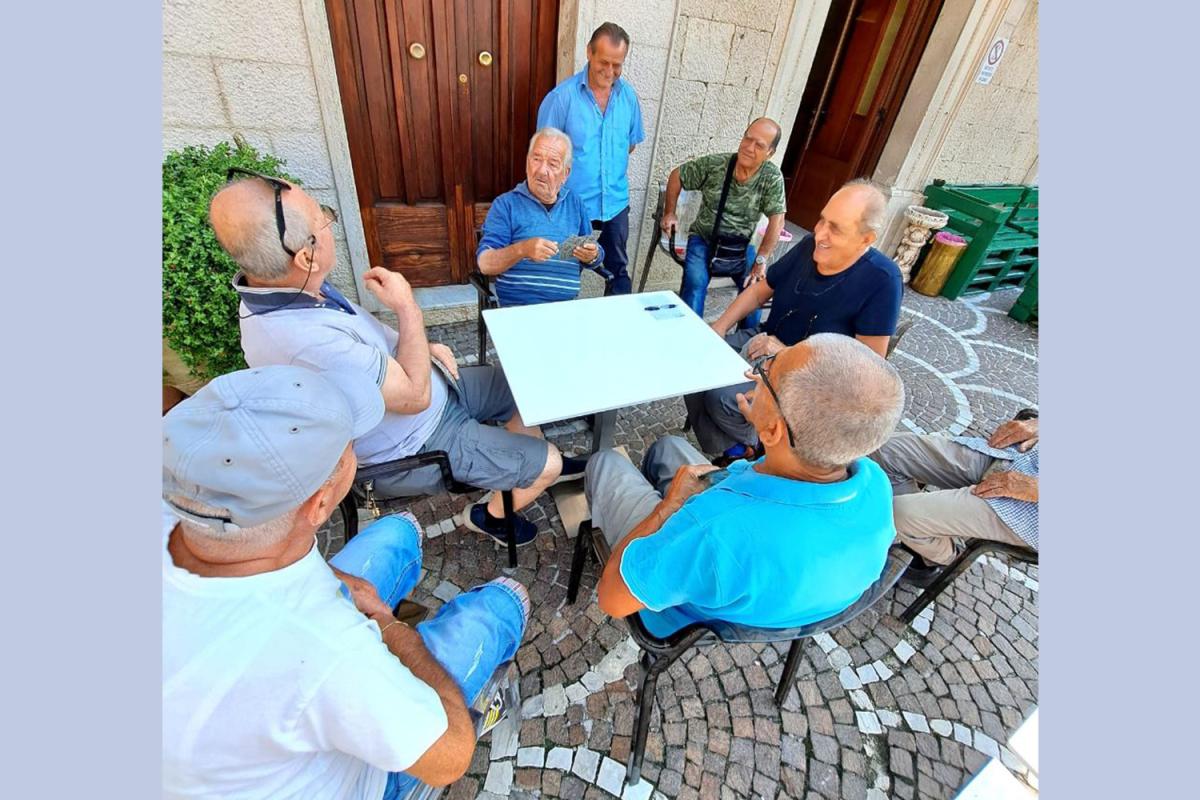 Por Alan Caldas (Bagnole del Trigno - Itália) Por Alan Caldas (Bagnole del Trigno - Itália)