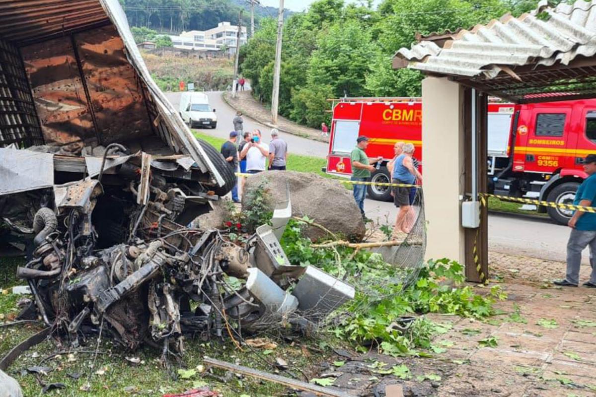 Local já registrou graves acidentes (Foto: Arquivo / Corpo de Bombeiros)