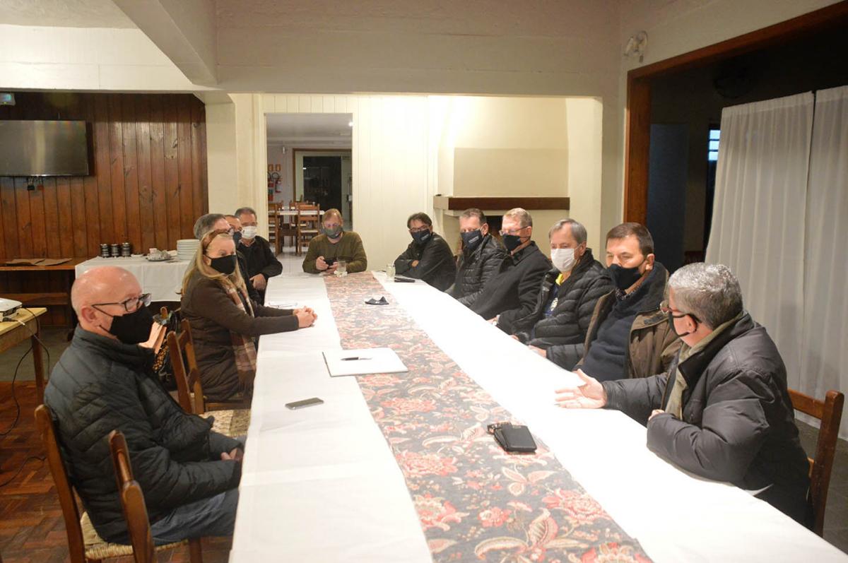 Grupo esteve reunido nesta quinta