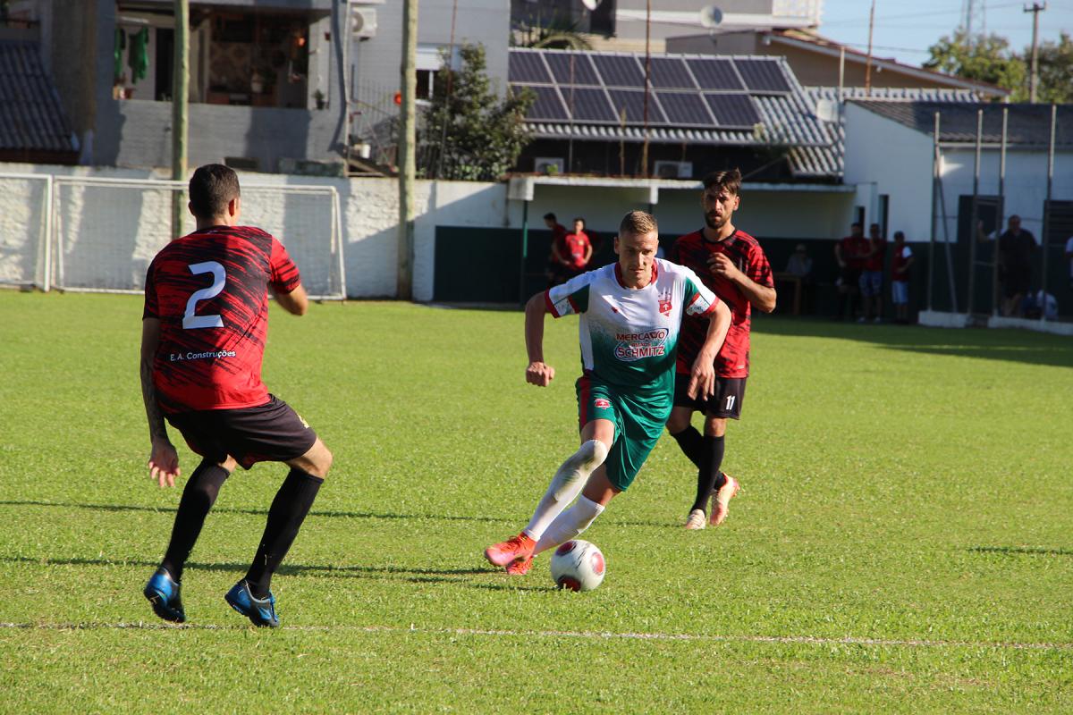Dois jogos foram disputados no campo do União