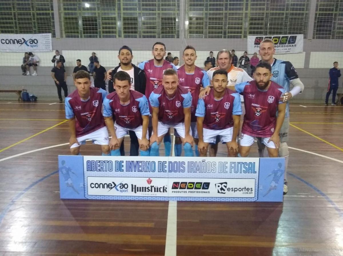 Equipe venceu por 5 a 2