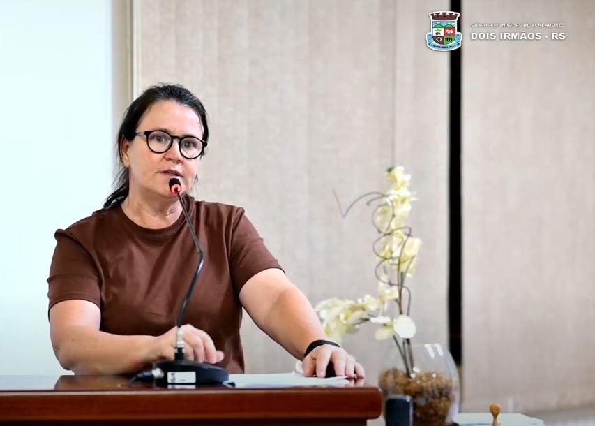 Ela ocupou a cadeira de Nilton Tavares