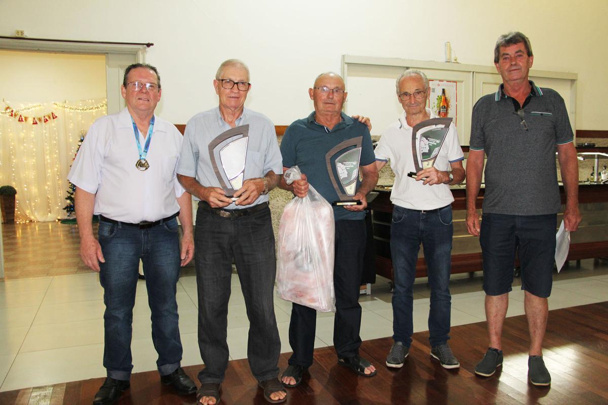 Equipe formada por Normélio Führ, Irineu Land e Josefino Stoffel levou o título Equipe formada por Normélio Führ, Irineu Land e Josefino Stoffel levou o título