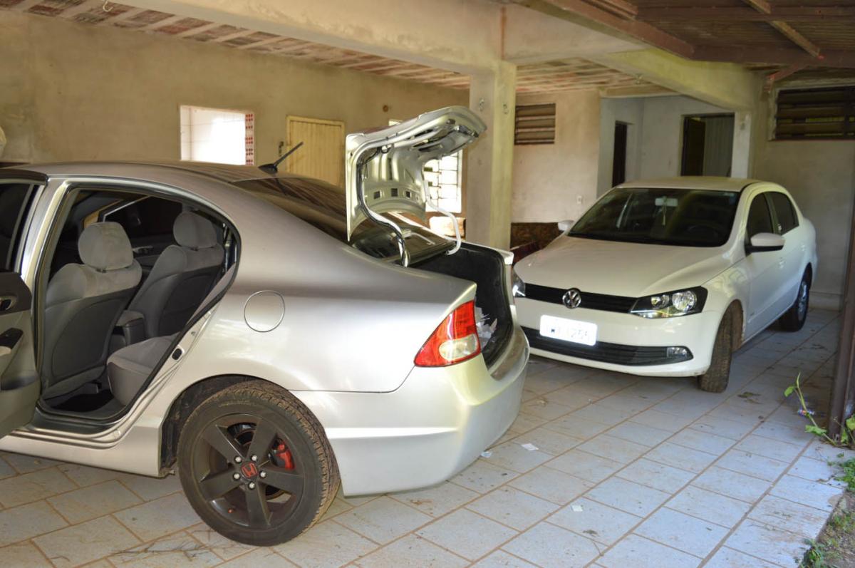 Carros estavam na Estrada Morro dos Reis Carros estavam na Estrada Morro dos Reis