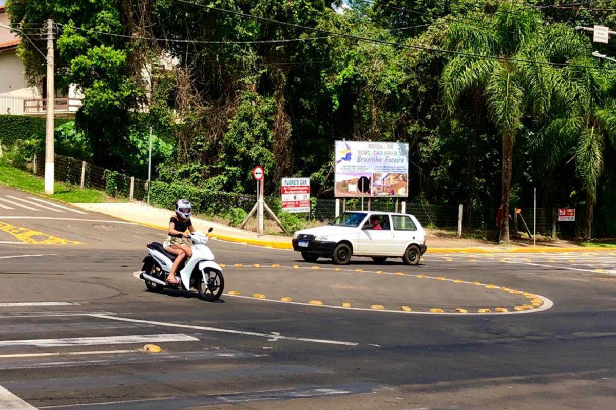 Rotatória da Avenida Irineu Becker com a Avenida Florestal