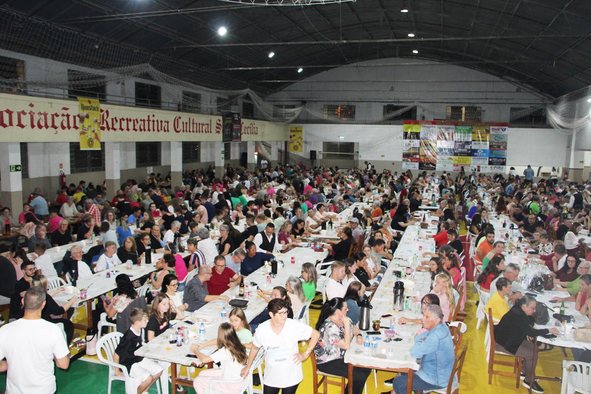 Evento lotou o Ginásio Santa Cecília