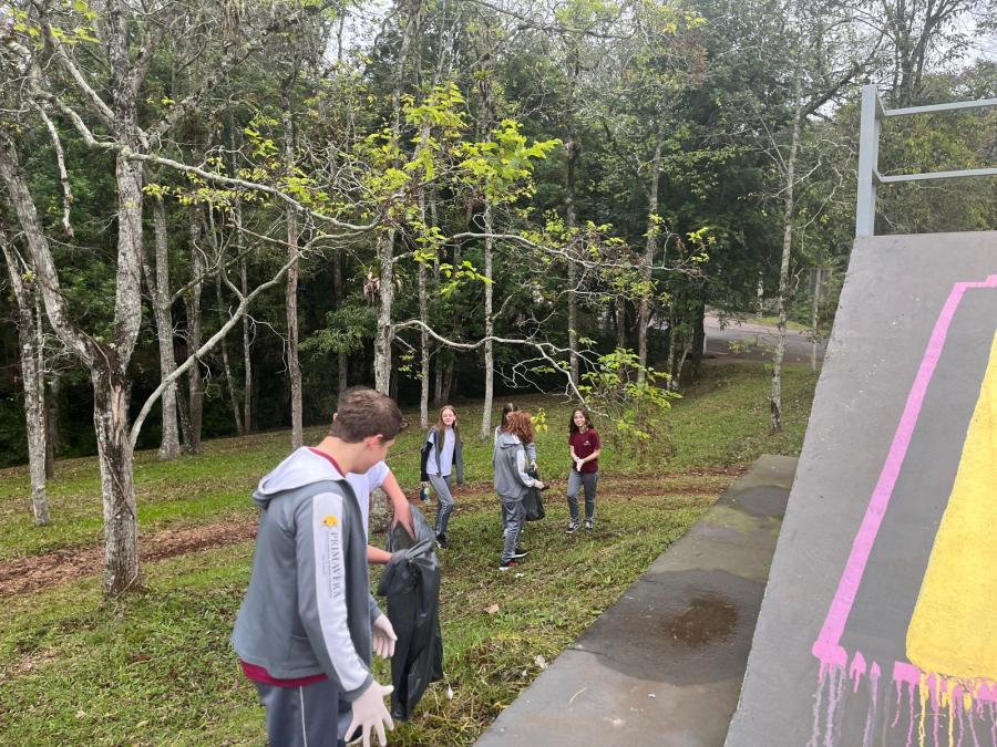 Abertura contou com ação de coleta de lixo