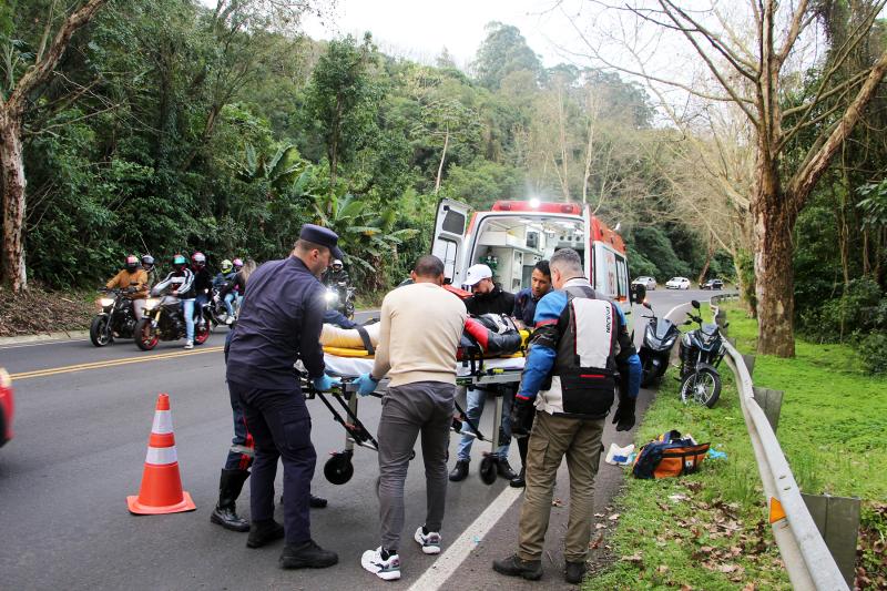 SAMU e Bombeiros socorreram as vítimas