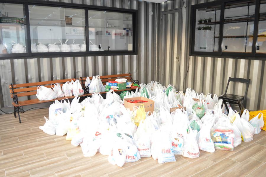 Alimentos também foram arrecadados