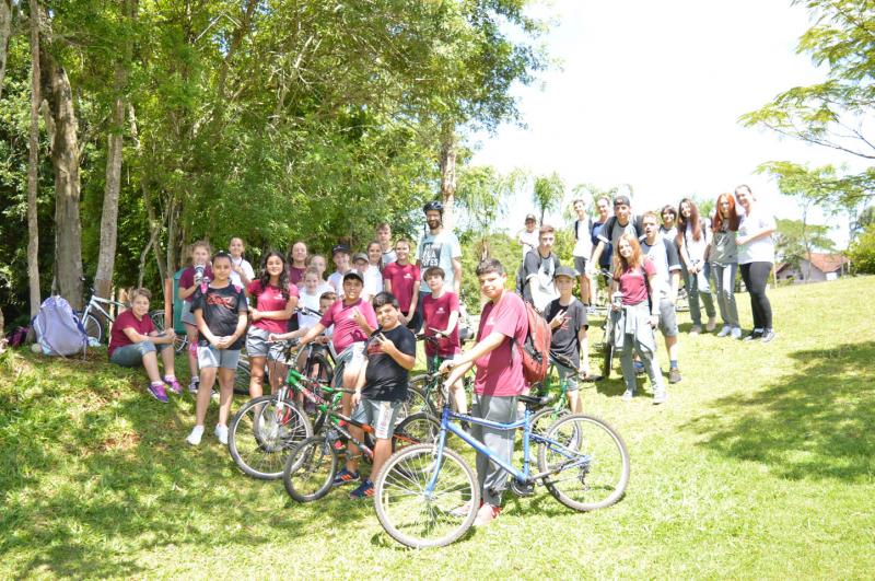 Passeio ciclístico foi aprovado pelos alunos