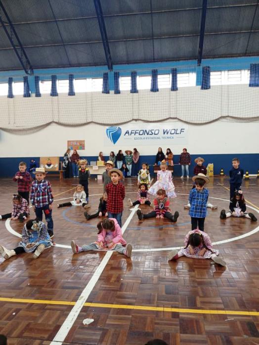 Apresentação da turma de 2º ano fundamental