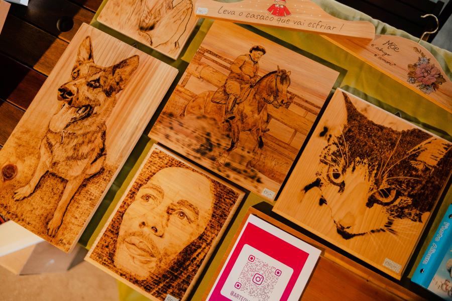 Artes queimadas expostas