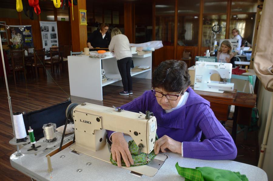 Artigos de bazar feitos pelas voluntárias estarão à venda no evento
