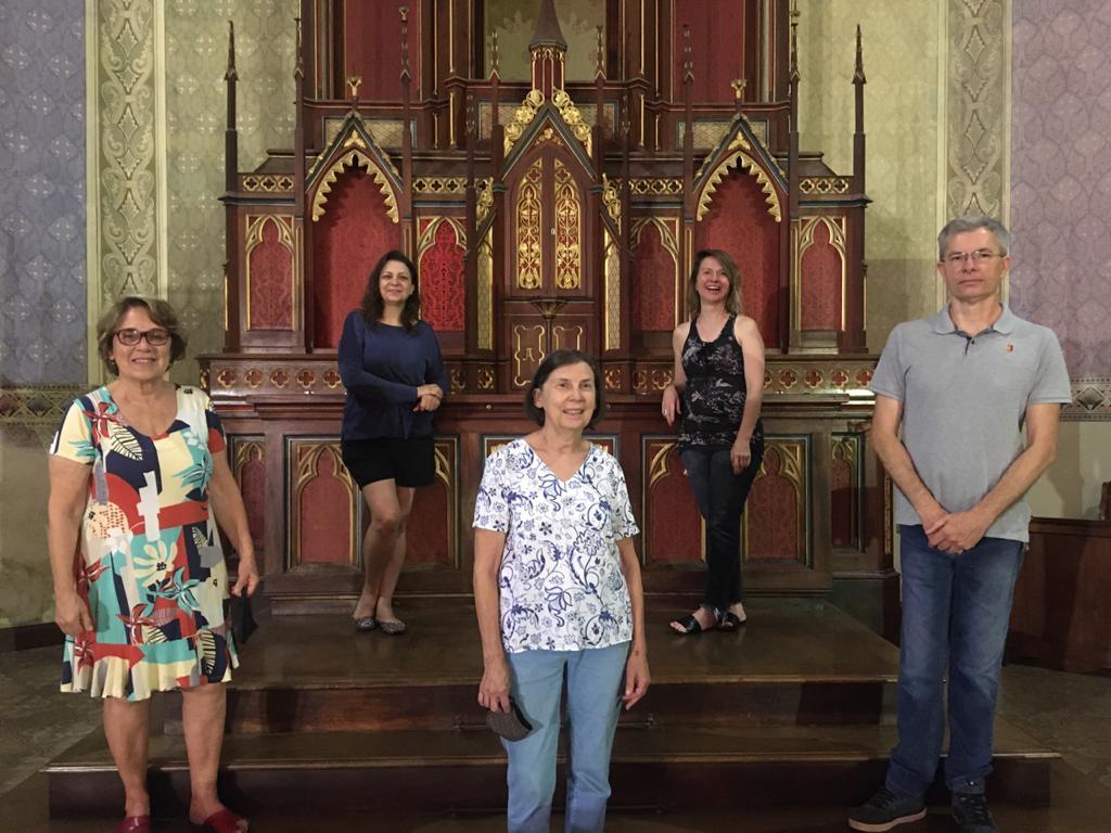 Vera, Luana, Lourdes, Ingrid e Cesar, da diretoria