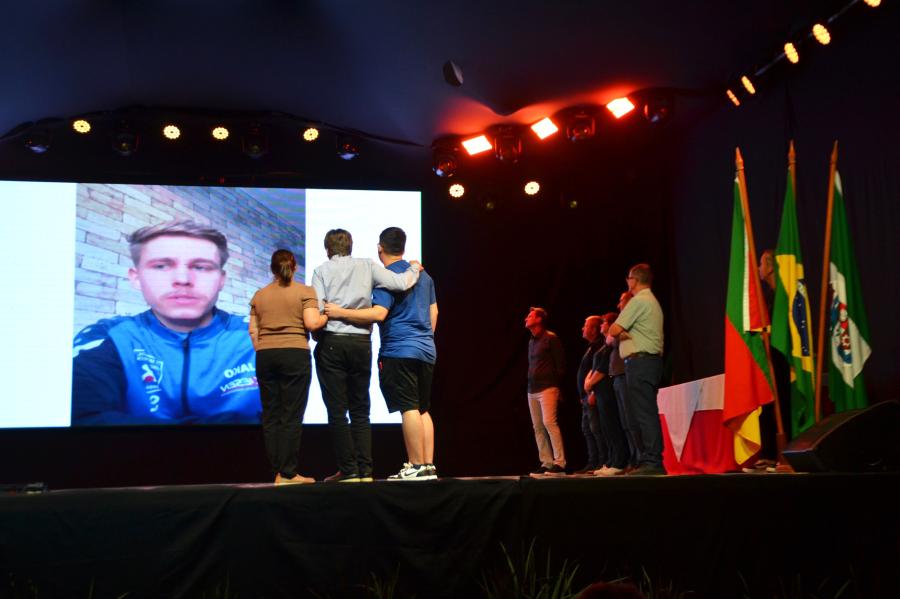 Atleta campeão de bolão vive na Alemanha atualmente