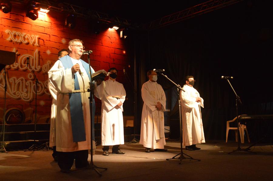 Autoridades religiosas abriram a solenidade